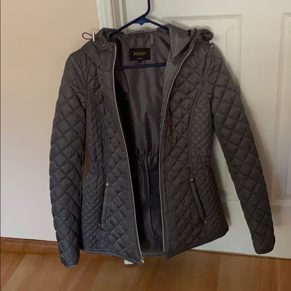 Quilted hooded jacket